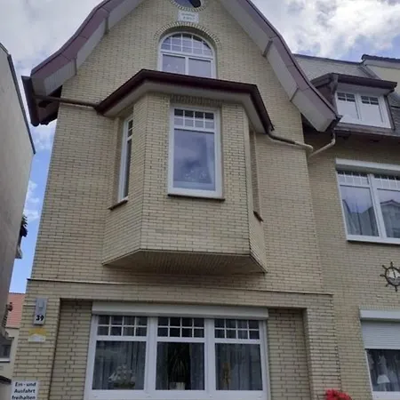 -westwind- 4sterne-ferienwohnung-cuxhaven アパート